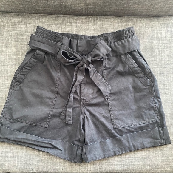 CAbi Discovery Shorts, Style #5811 Black Tie waist s - Picture 1 of 6